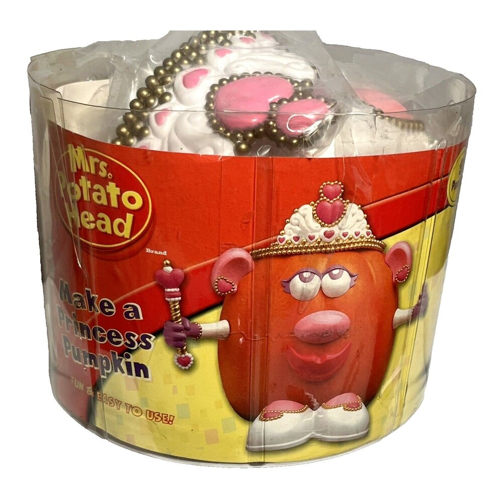 Mr Potato Head PlaySkool Holiday Halloween Princess Queen Pumpkin Push-ins Kit